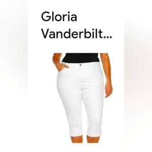 GLORIA VANDERBILT WOMANS CAPRIS